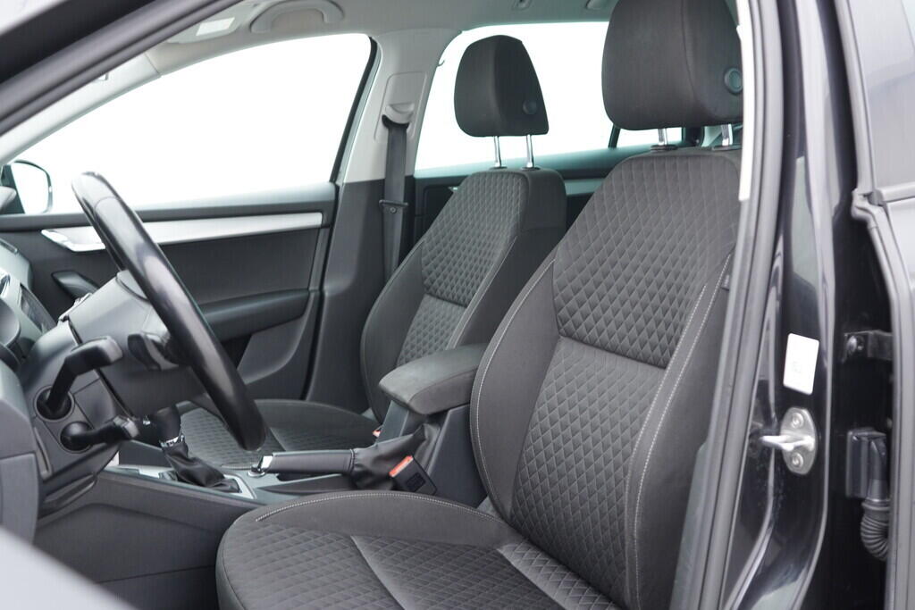 O619V07215_23.webp_OCTAVIA Drive 2.0 TDI 110 kW automat