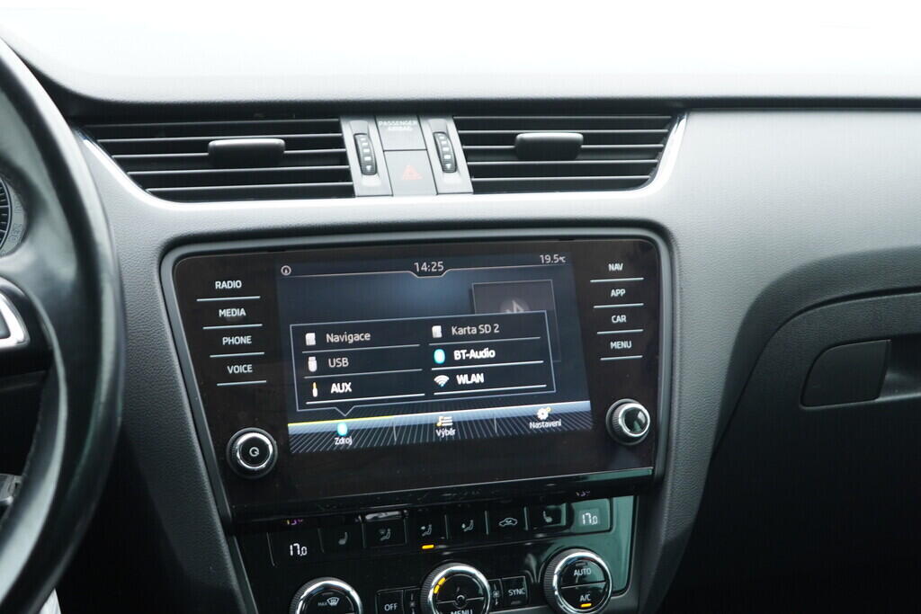 O619V07215_29.webp_OCTAVIA Drive 2.0 TDI 110 kW automat