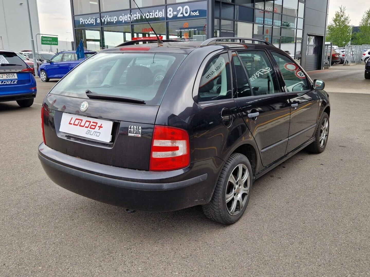 O619V07219_11.webp_FABIA Classic 1.2 HTP 12V 47 kW manuál