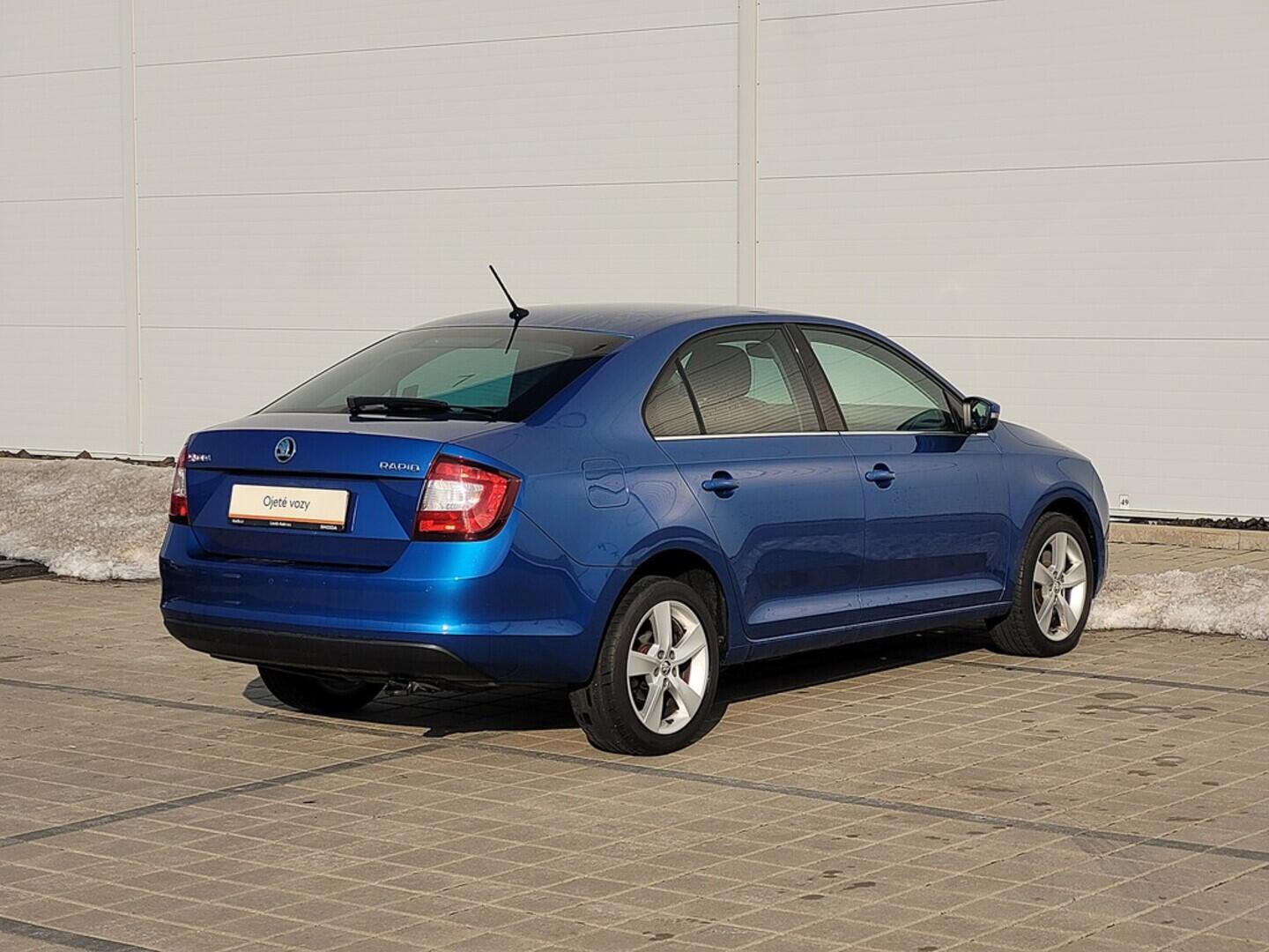 O619V07232_18.webp_RAPID Style 1.0 TSI 81 kW manuál, DPH