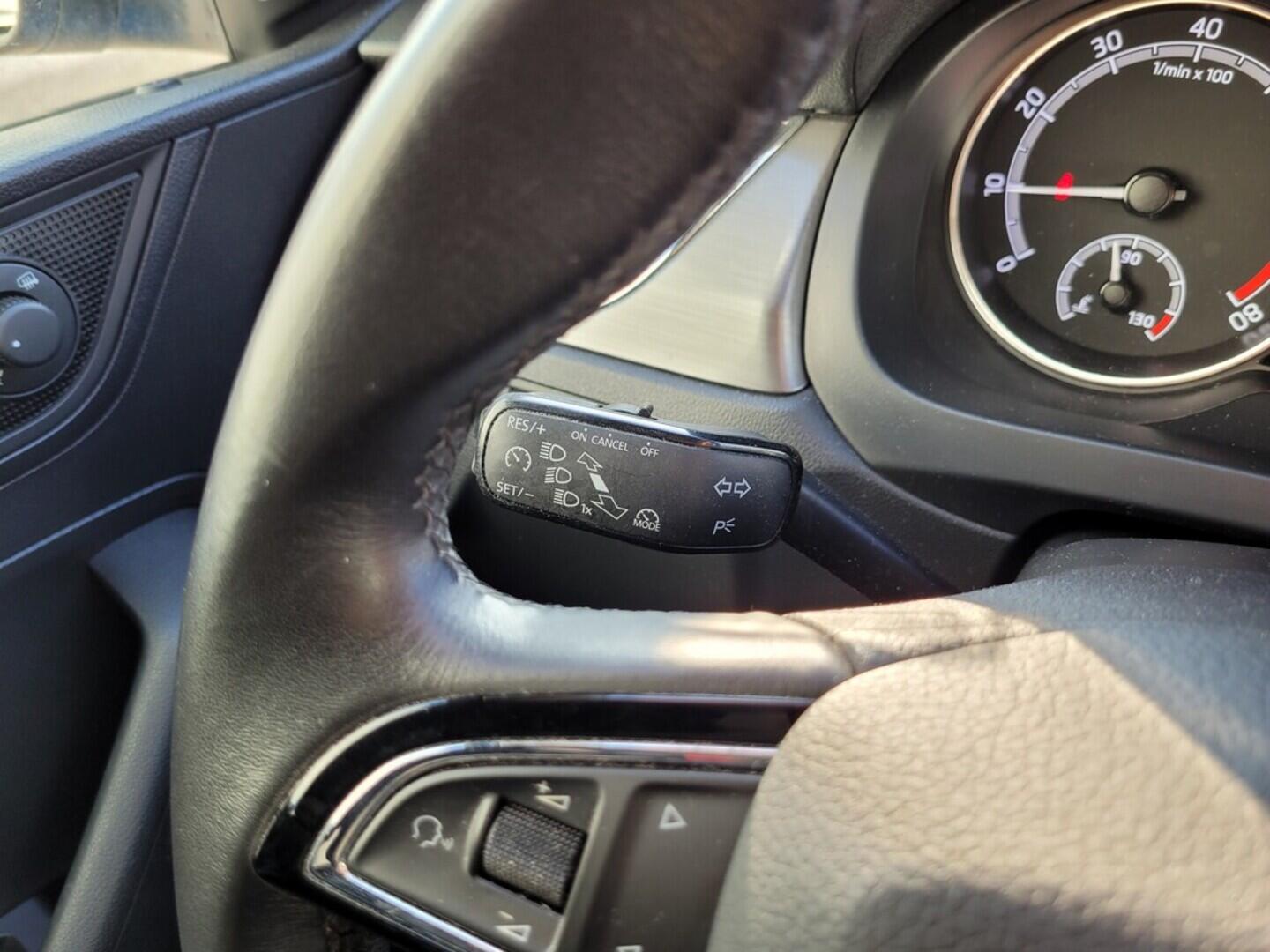 O619V07232_37.webp_RAPID Style 1.0 TSI 81 kW manuál, DPH