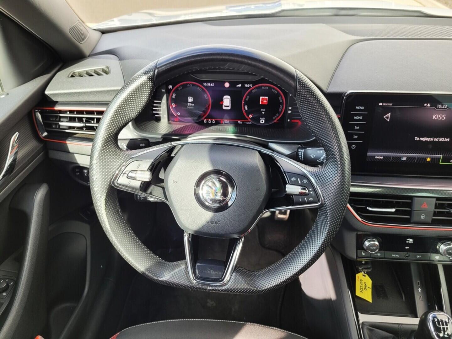 O619V07240_20.webp_KAMIQ Monte Carlo 1.0 TSI 81 kW manuál