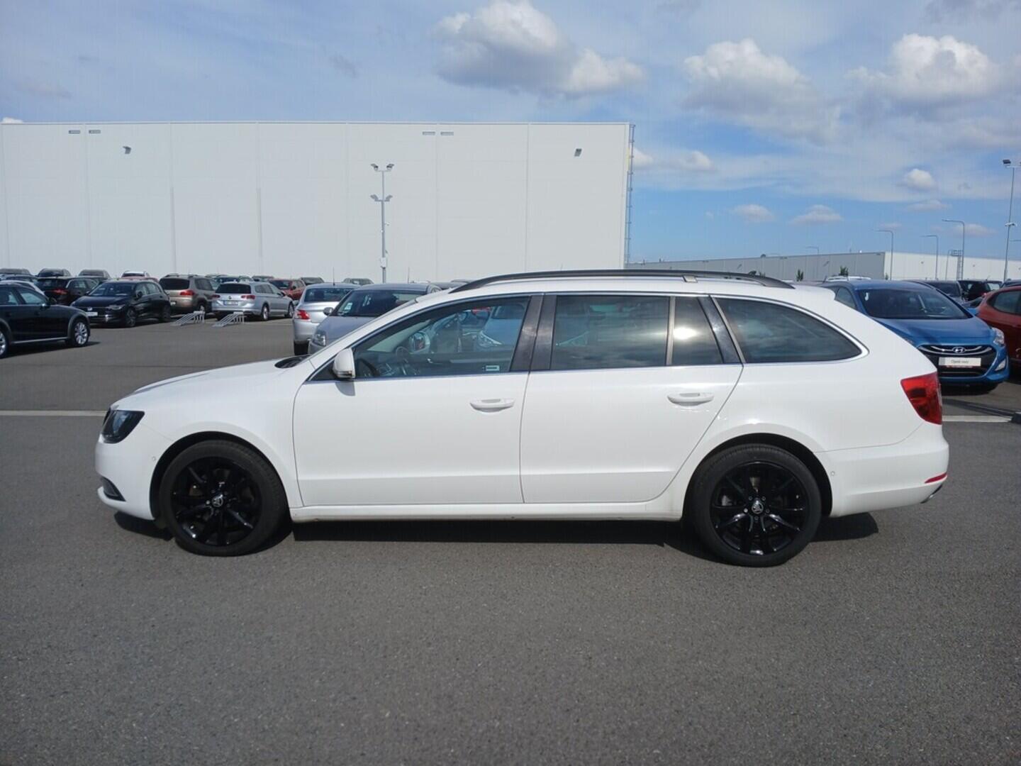 O619V07247_12.webp_SUPERB Ambition 2.0 TDI 125 kW automat