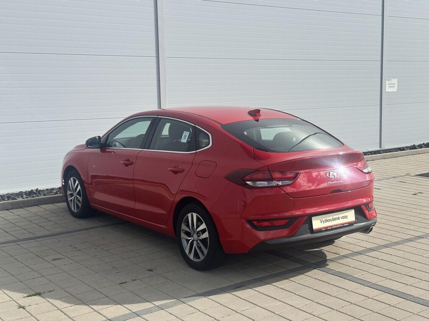 O619V07257_16.webp_I30 FASTBACK Comfort 1.4 T-GDI 103 kW manuál, DPH