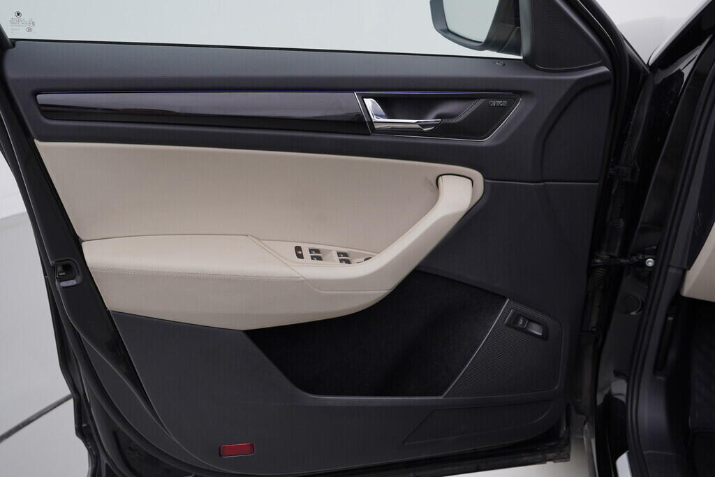 O619V07261_19.webp_KODIAQ L&K 2.0 TDI 140 kW automat, DPH