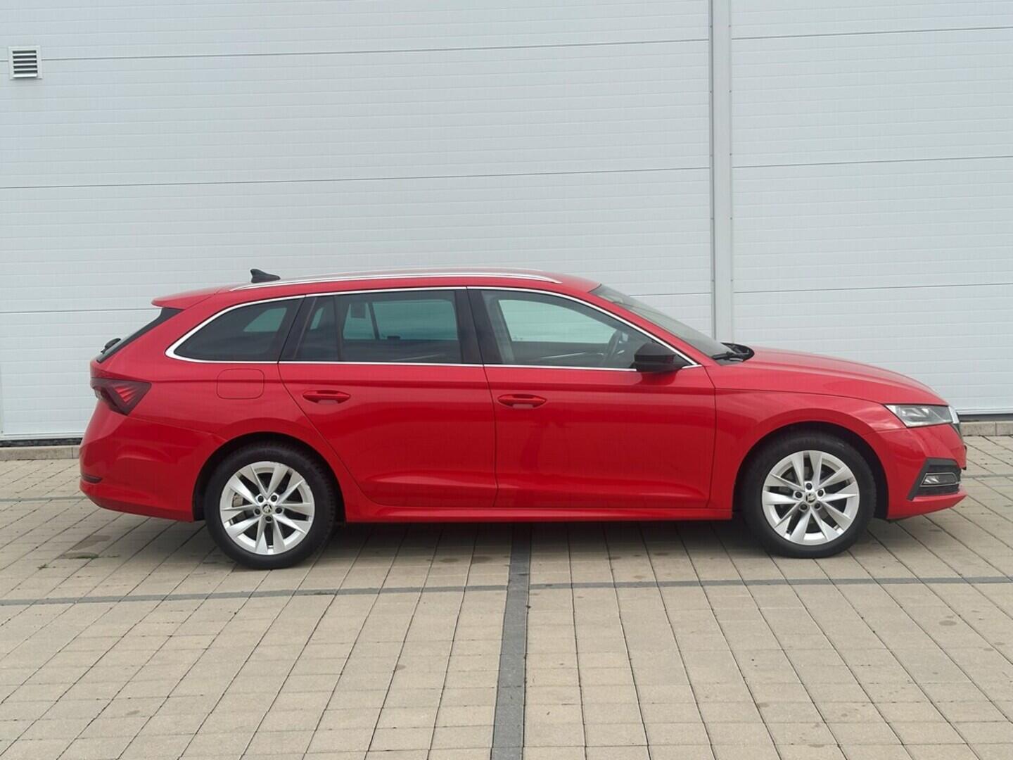 O619V07262_13.webp_OCTAVIA Style Plus 2.0 TDI 110 kW automat