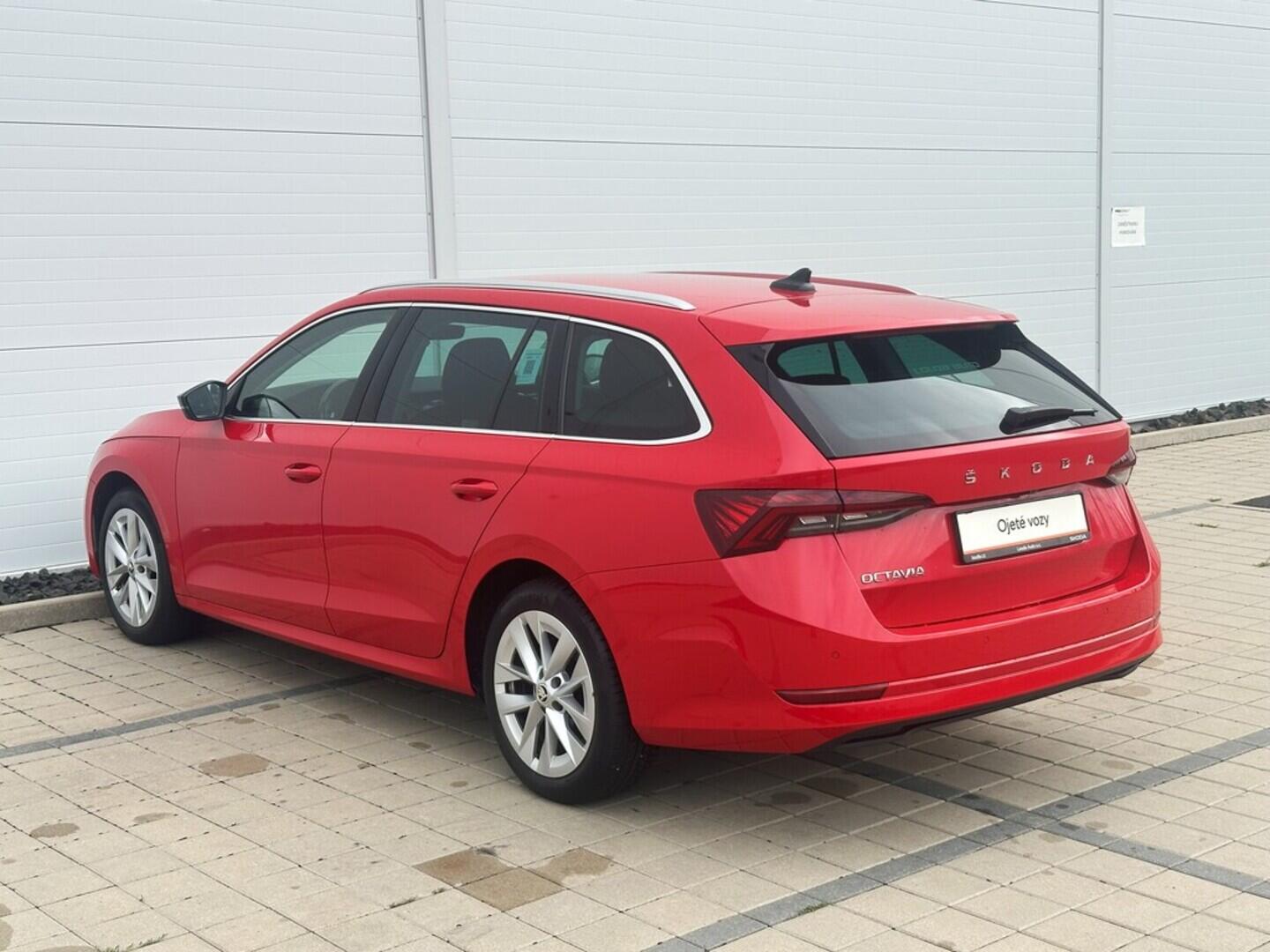 O619V07262_16.webp_OCTAVIA Style Plus 2.0 TDI 110 kW automat