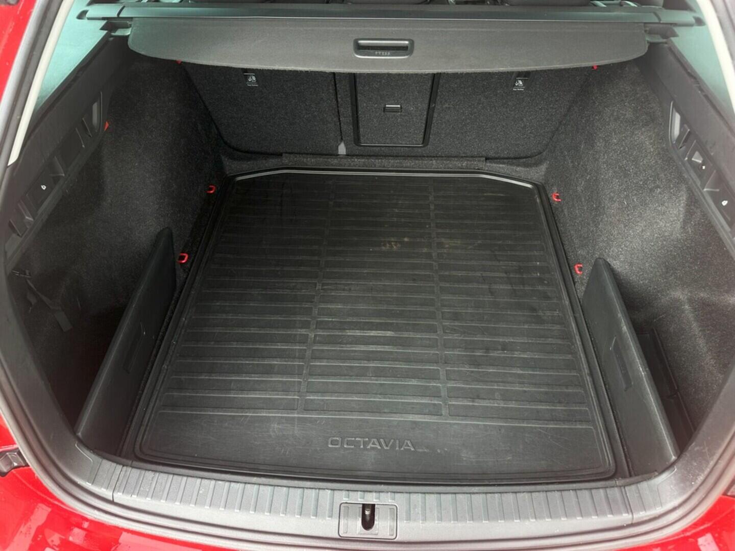 O619V07262_31.webp_OCTAVIA Style Plus 2.0 TDI 110 kW automat
