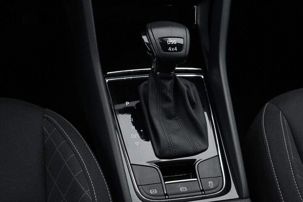 O619V07265_33.webp_KAROQ Ambition 2.0 TDI 110 kW automat, DPH