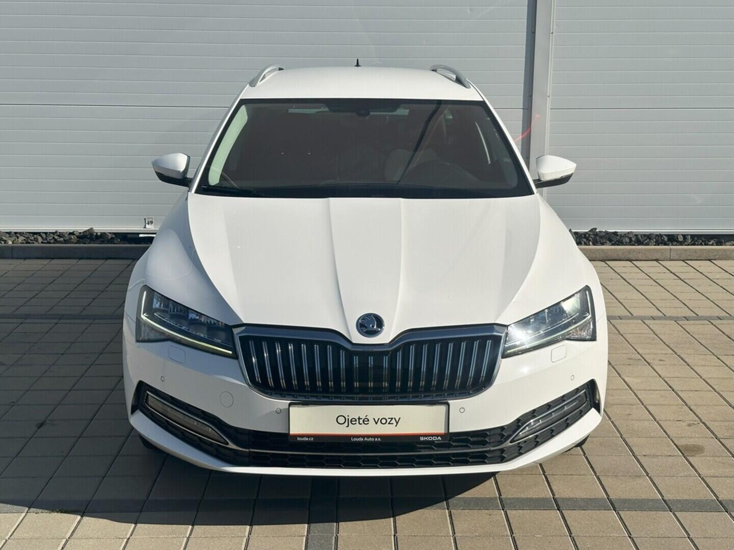 O619V07274_11.webp_SUPERB Style 2.0 TDI 110 kW automat, DPH