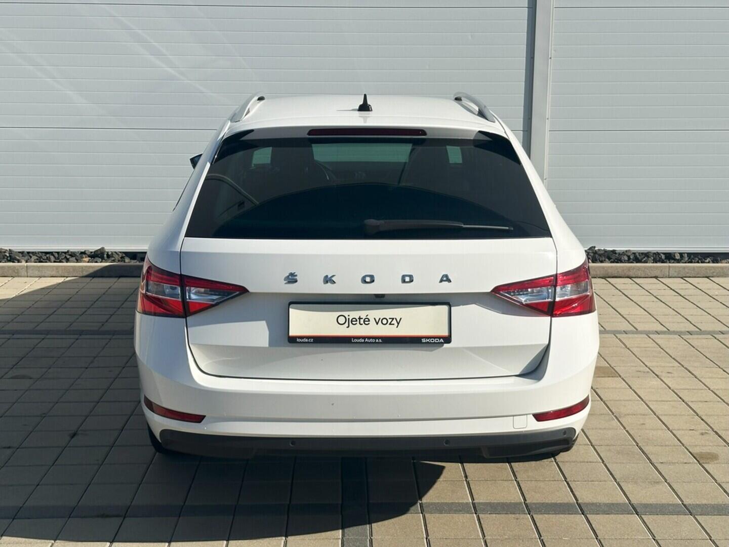 O619V07274_15.webp_SUPERB Style 2.0 TDI 110 kW automat, DPH