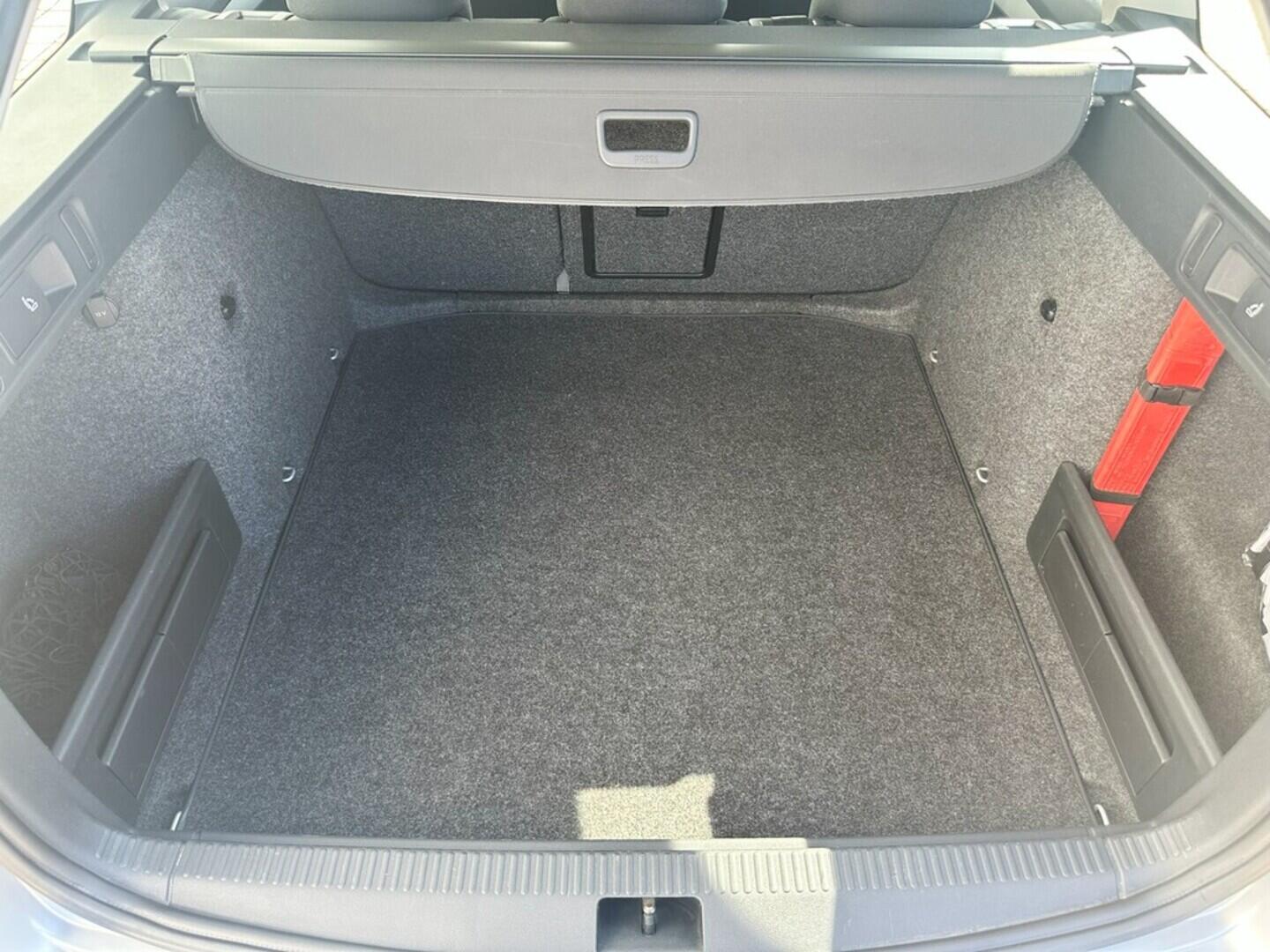 O619V07274_32.webp_SUPERB Style 2.0 TDI 110 kW automat, DPH