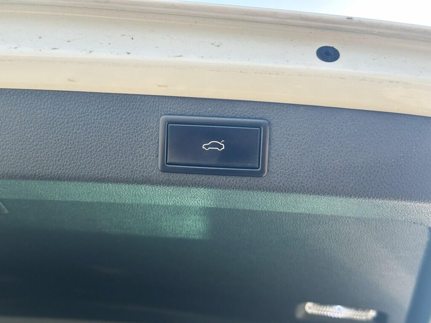 O619V07274_34.webp_SUPERB Style 2.0 TDI 110 kW automat, DPH