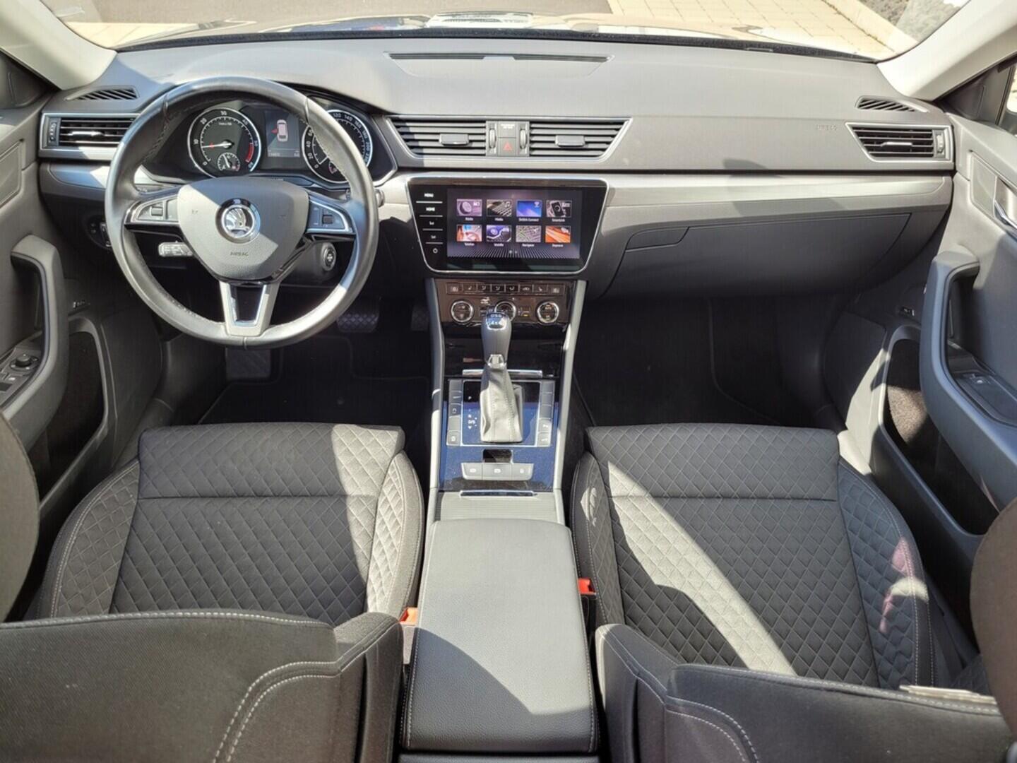 O619V07275_18.webp_SUPERB Style 2.0 TDI 140 kW automat, DPH