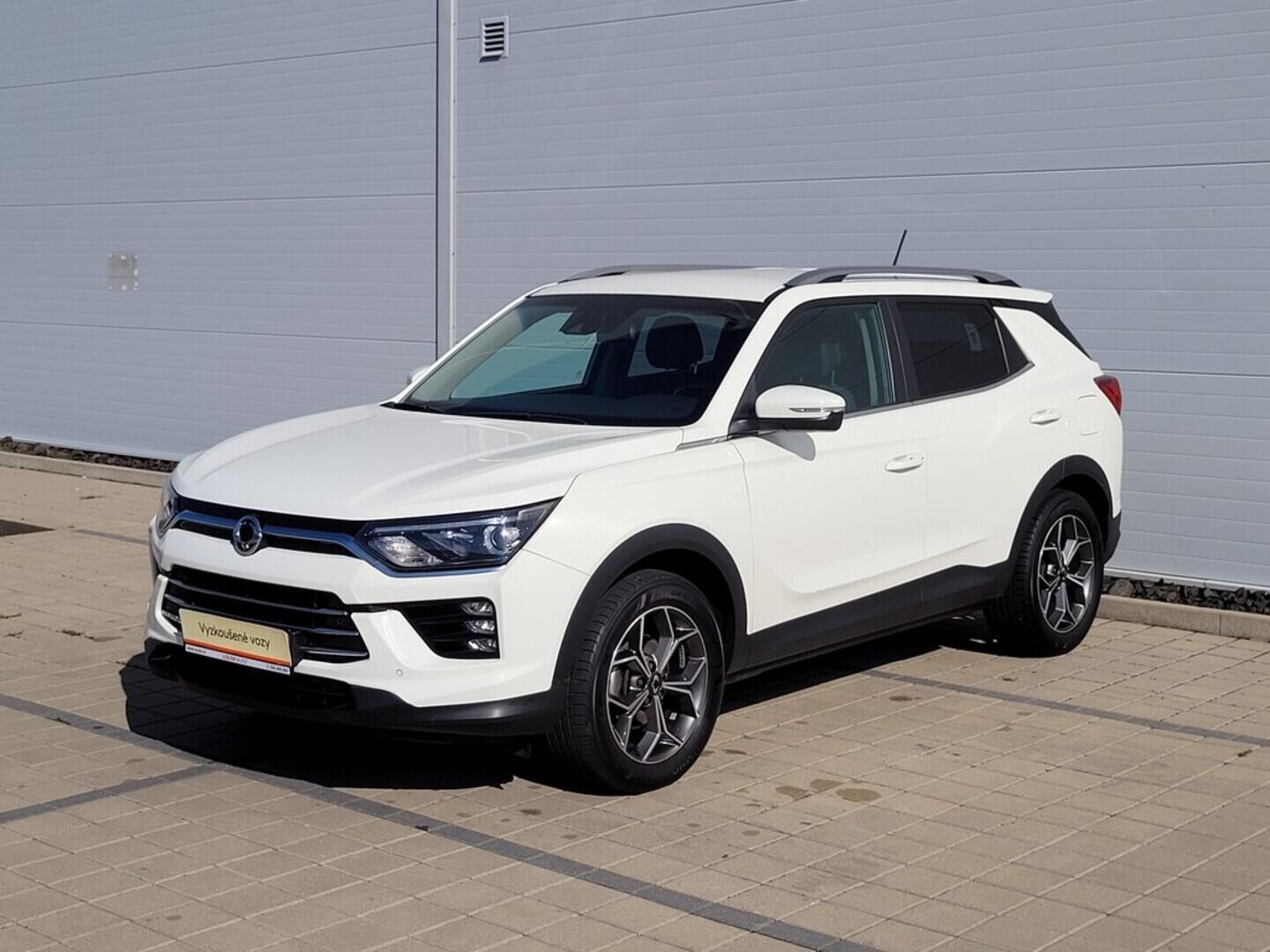O619V07277_10.webp_KORANDO  1.5  120 kW manuál