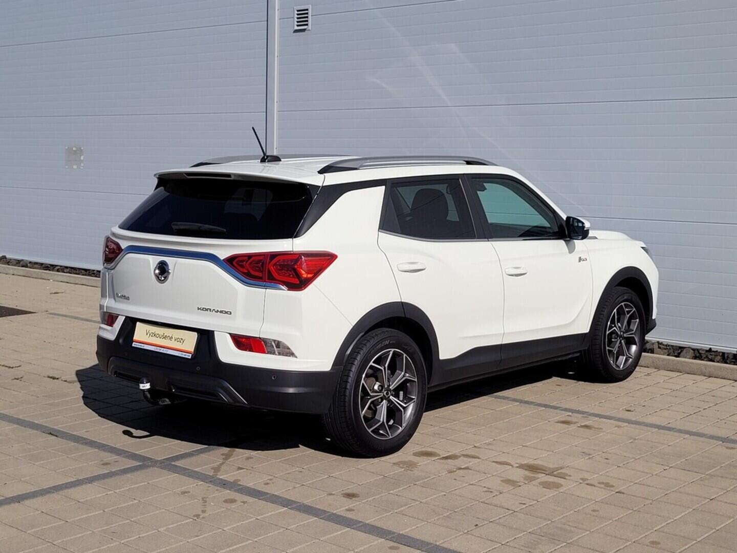 O619V07277_13.webp_KORANDO  1.5  120 kW manuál