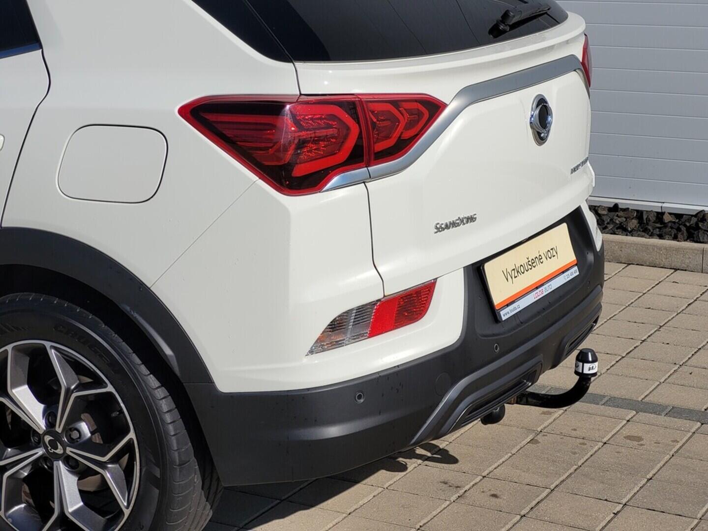O619V07277_27.webp_KORANDO  1.5  120 kW manuál