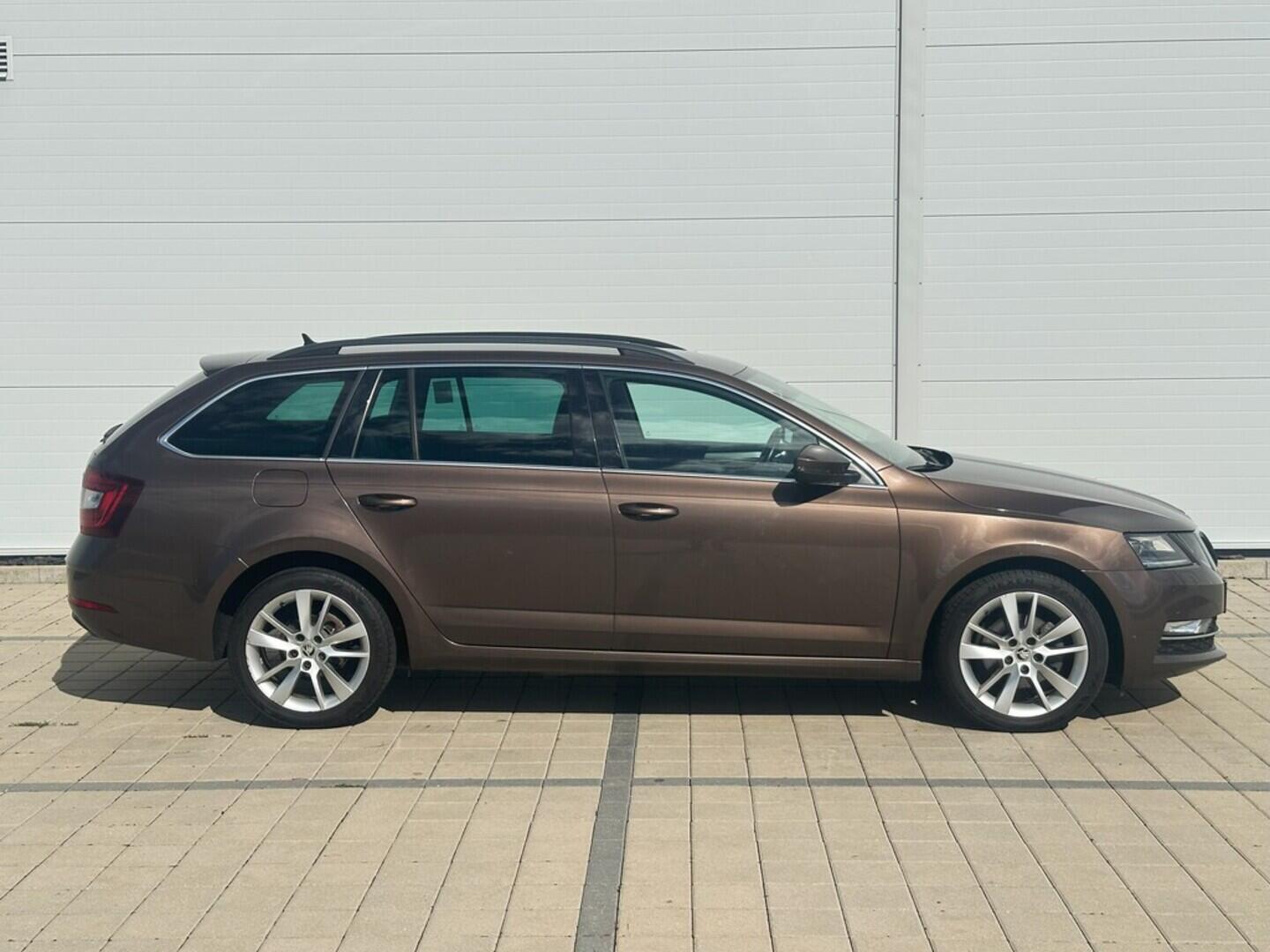 O619V07280_13.webp_OCTAVIA Style Plus 2.0 TDI 110 kW automat