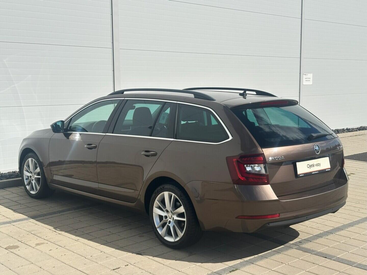 O619V07280_16.webp_OCTAVIA Style Plus 2.0 TDI 110 kW automat