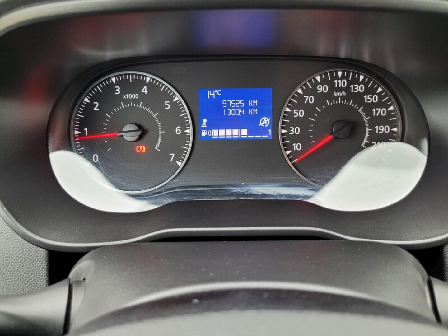 O619V07283_17.webp_DUSTER  1.0 TCe 67 kW manuál, DPH