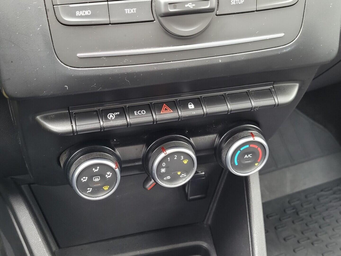 O619V07283_25.webp_DUSTER  1.0 TCe 67 kW manuál, DPH