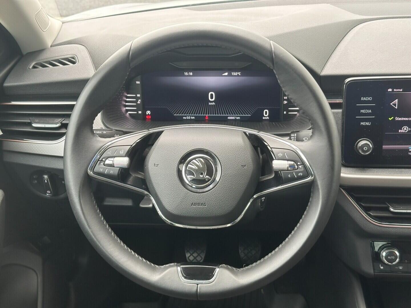 O619V07285_20.webp_SCALA Style 1.0 TSI 81 kW manuál, DPH