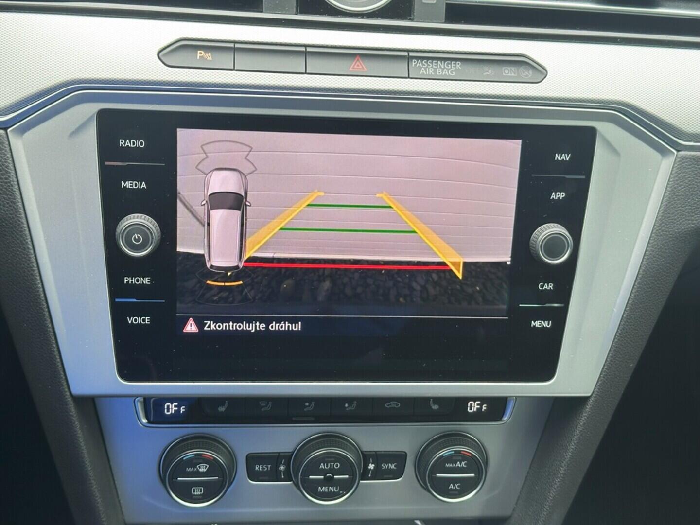 O619V07290_26.webp_PASSAT VARIANT Comfortline 1.6 TDI 88 kW automat