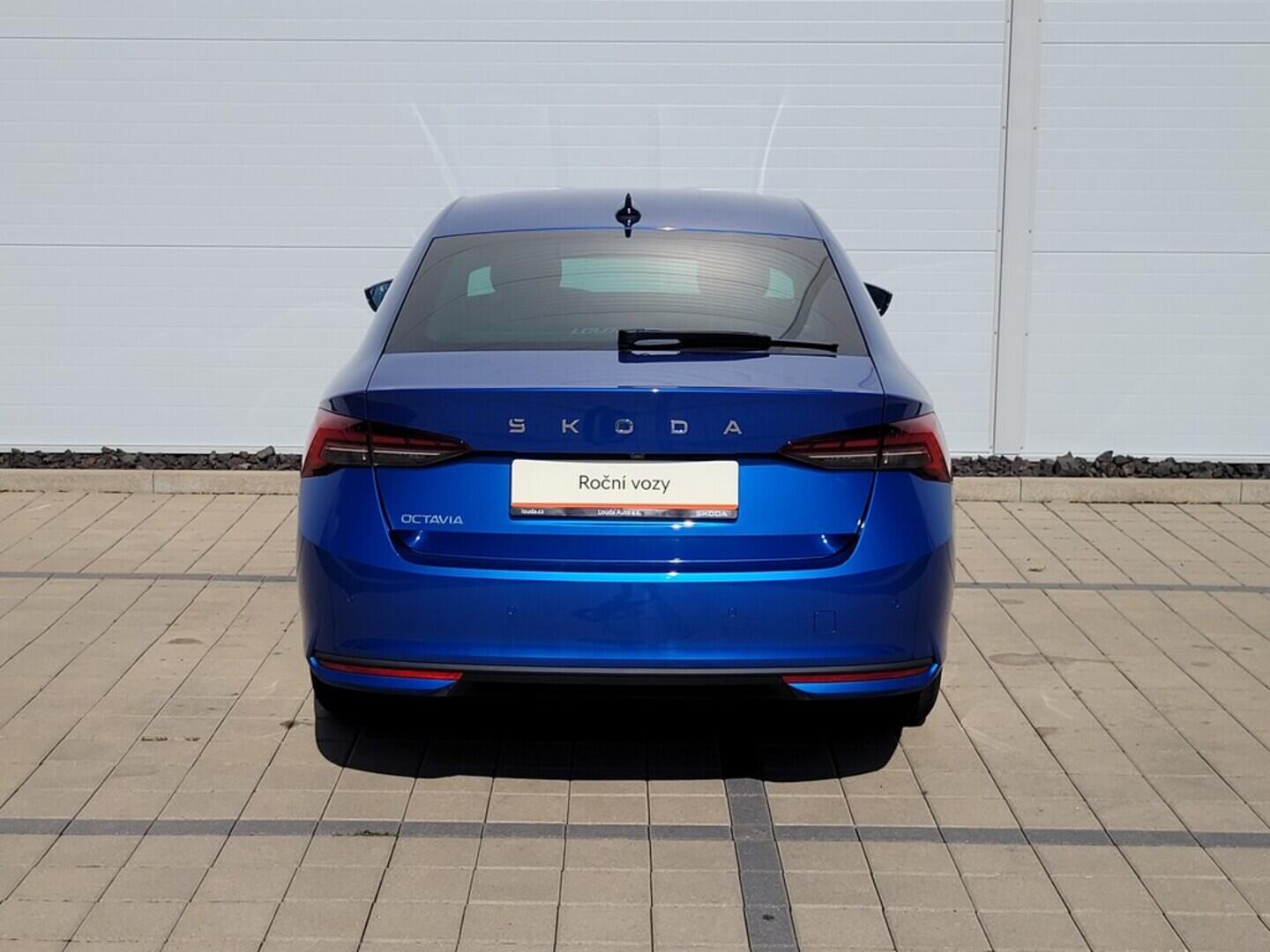 O619V07298_15.webp_OCTAVIA Top Selection 1.5 TSI 110 kW manuál, DPH