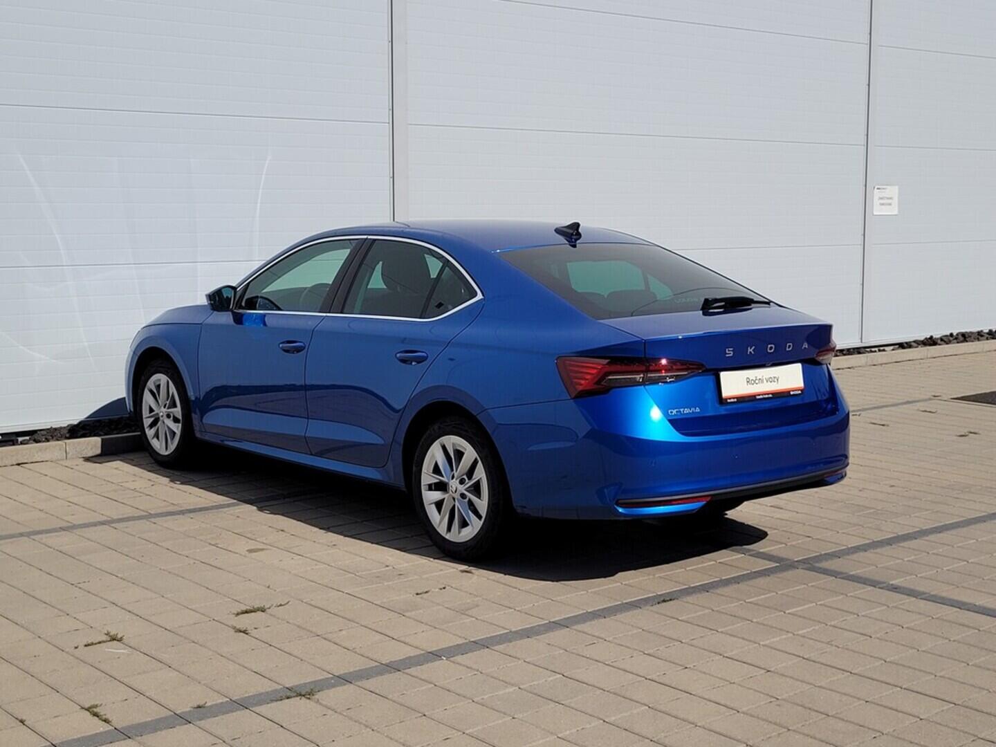 O619V07298_16.webp_OCTAVIA Top Selection 1.5 TSI 110 kW manuál, DPH