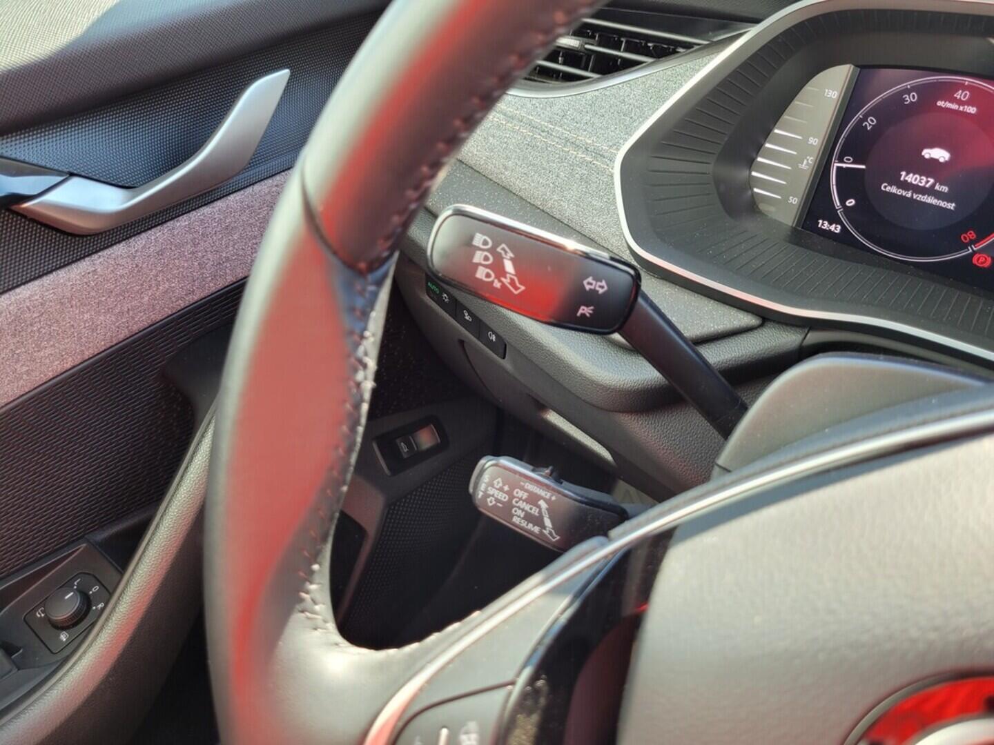 O619V07298_26.webp_OCTAVIA Top Selection 1.5 TSI 110 kW manuál, DPH