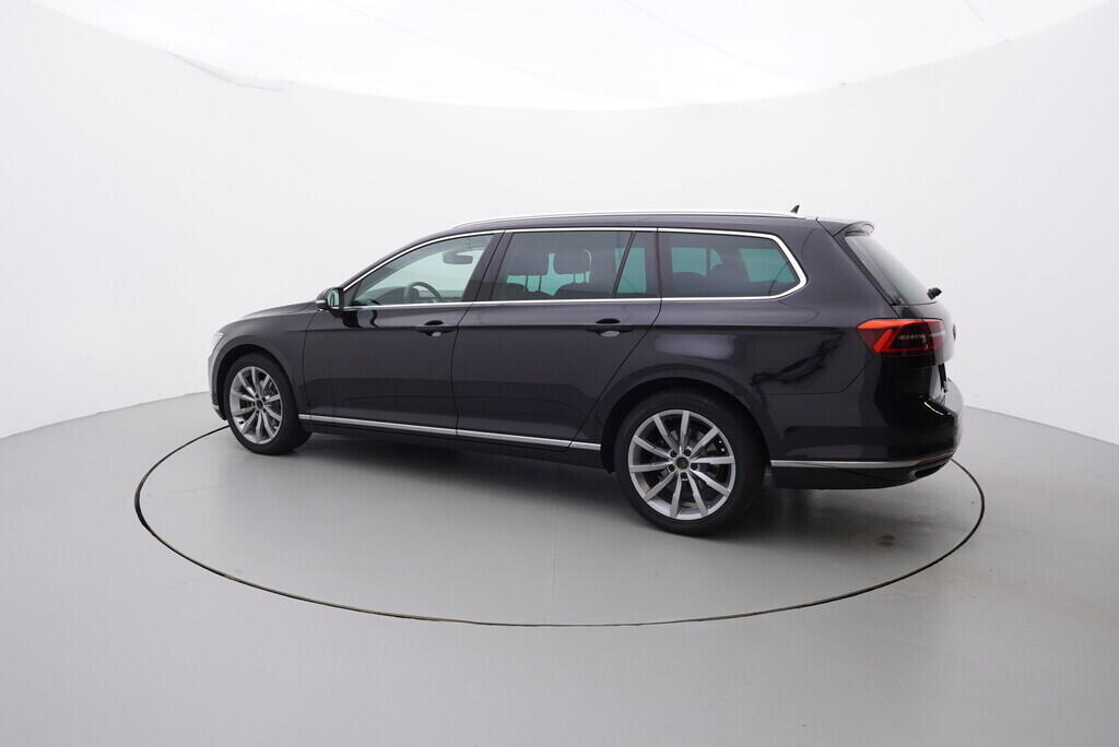 O619V07301_12.webp_PASSAT VARIANT Highline 2.0 TDI 140 kW automat