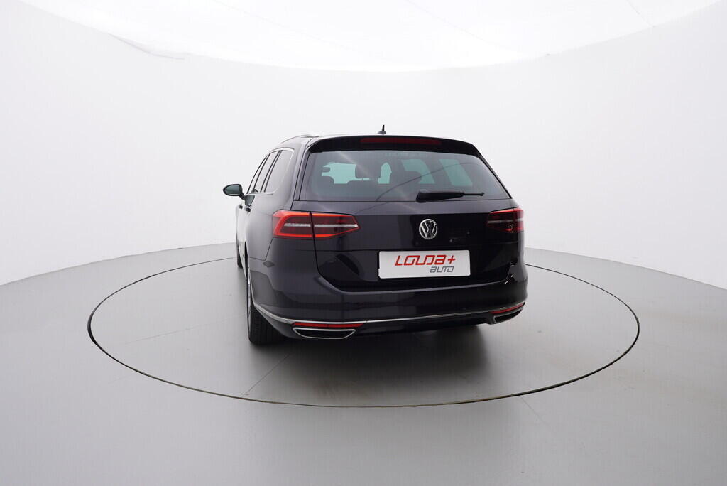 O619V07301_13.webp_PASSAT VARIANT Highline 2.0 TDI 140 kW automat