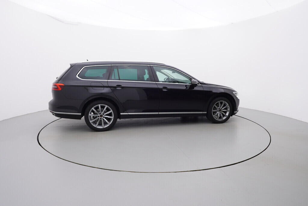 O619V07301_15.webp_PASSAT VARIANT Highline 2.0 TDI 140 kW automat