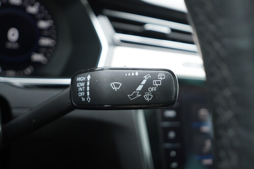 O619V07301_27.webp_PASSAT VARIANT Highline 2.0 TDI 140 kW automat