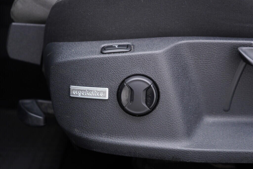 O619V07304_21.webp_GOLF 4Motion Highline 2.0 TDI 110 kW automat