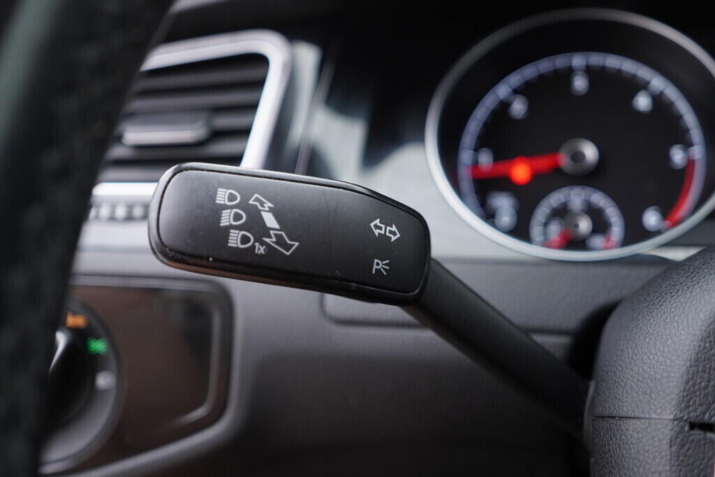 O619V07304_24.webp_GOLF 4Motion Highline 2.0 TDI 110 kW automat