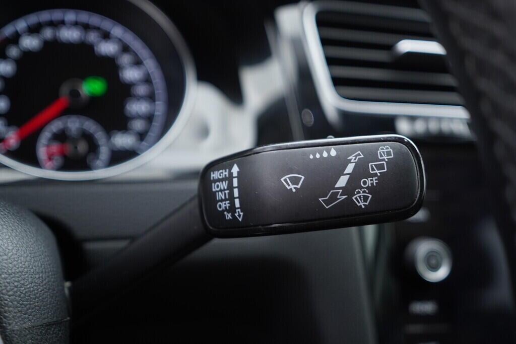 O619V07304_25.webp_GOLF 4Motion Highline 2.0 TDI 110 kW automat