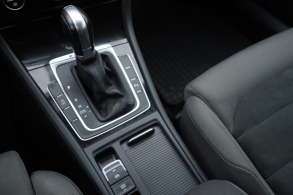 O619V07304_32.webp_GOLF 4Motion Highline 2.0 TDI 110 kW automat