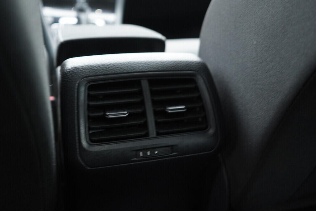 O619V07304_34.webp_GOLF 4Motion Highline 2.0 TDI 110 kW automat