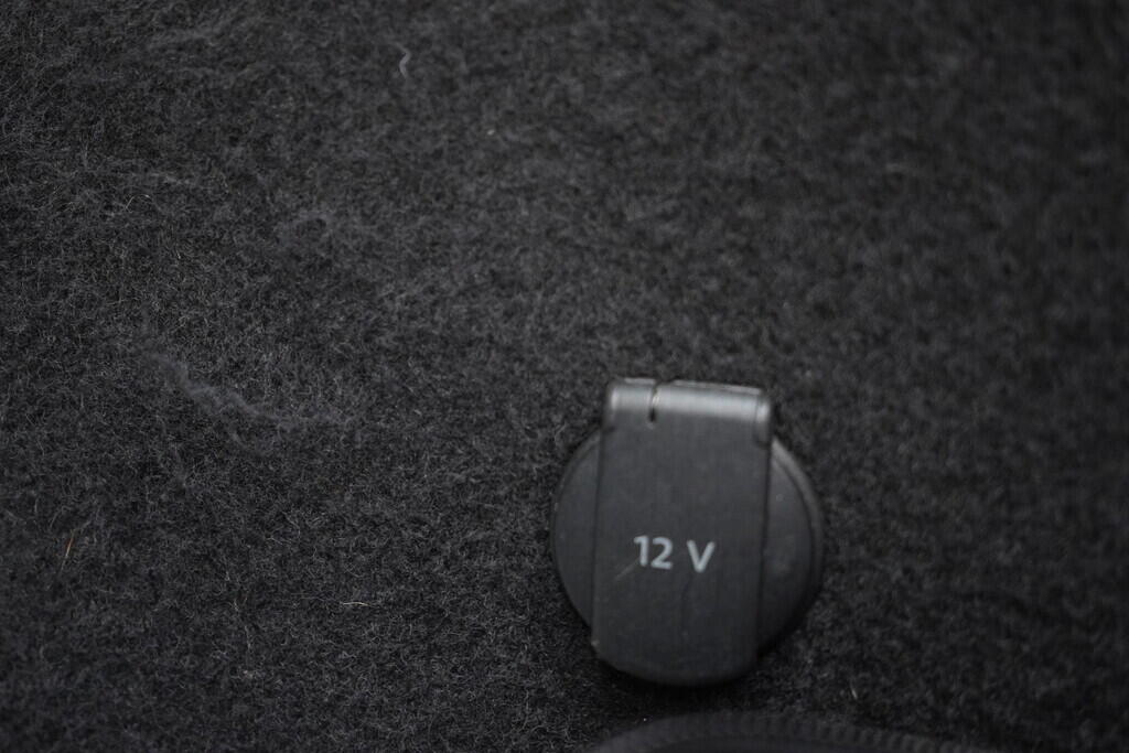 O619V07304_38.webp_GOLF 4Motion Highline 2.0 TDI 110 kW automat