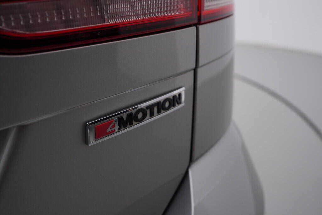 O619V07304_41.webp_GOLF 4Motion Highline 2.0 TDI 110 kW automat