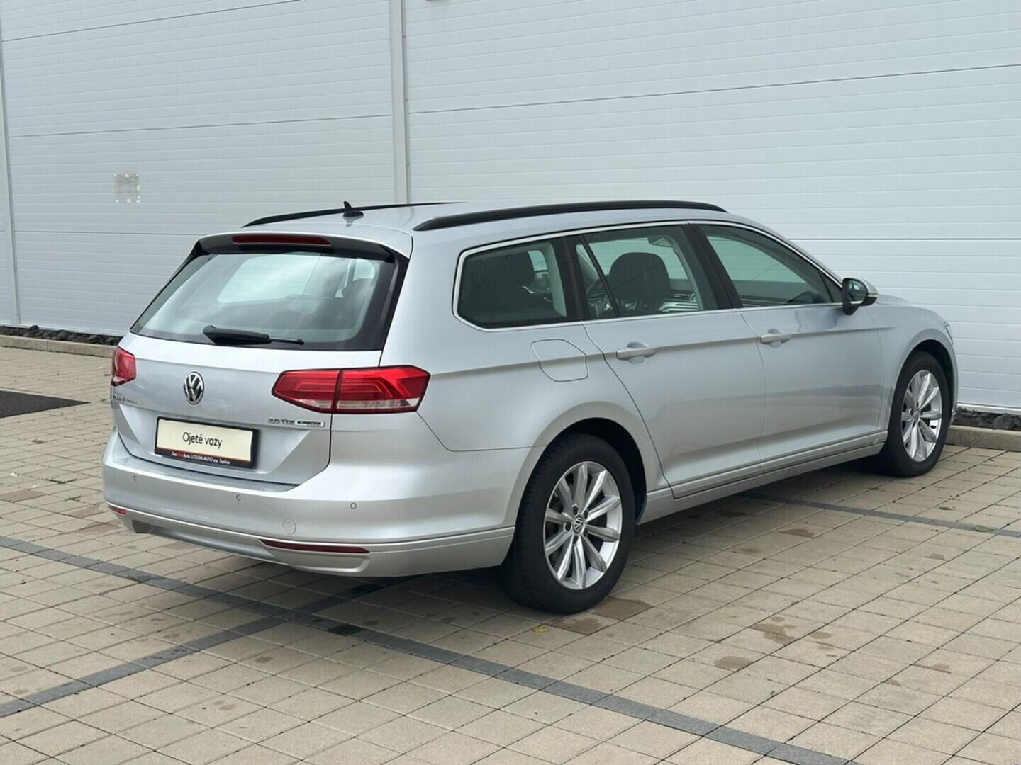O619V07305_14.webp_PASSAT VARIANT business 2.0 TDI 110 kW manuál