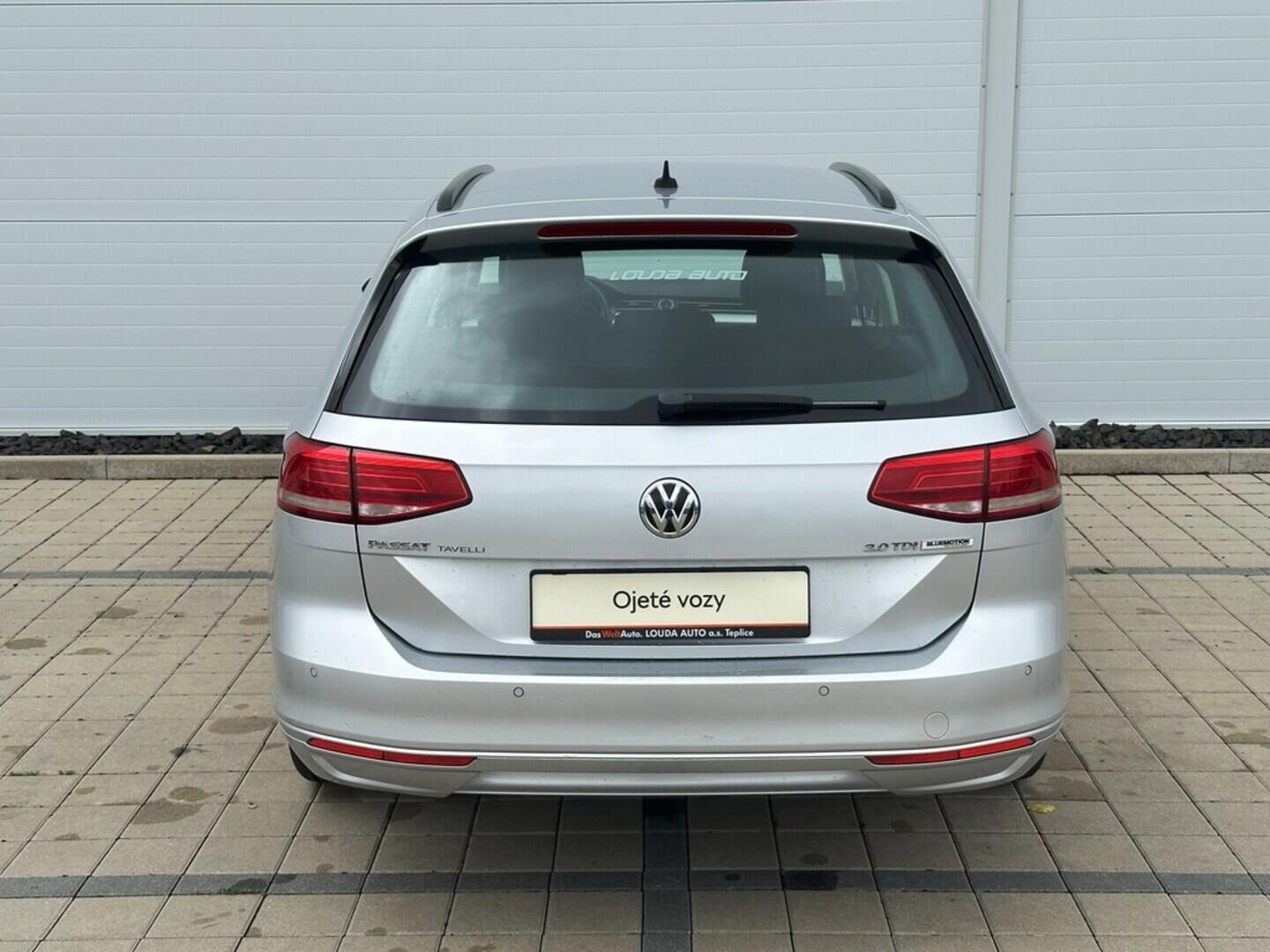 O619V07305_15.webp_PASSAT VARIANT business 2.0 TDI 110 kW manuál
