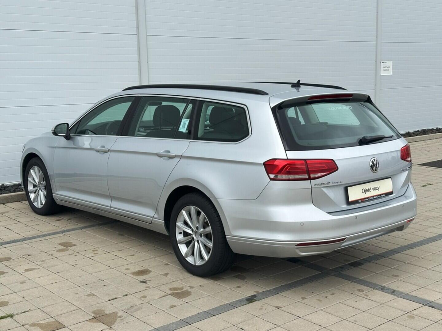 O619V07305_16.webp_PASSAT VARIANT business 2.0 TDI 110 kW manuál
