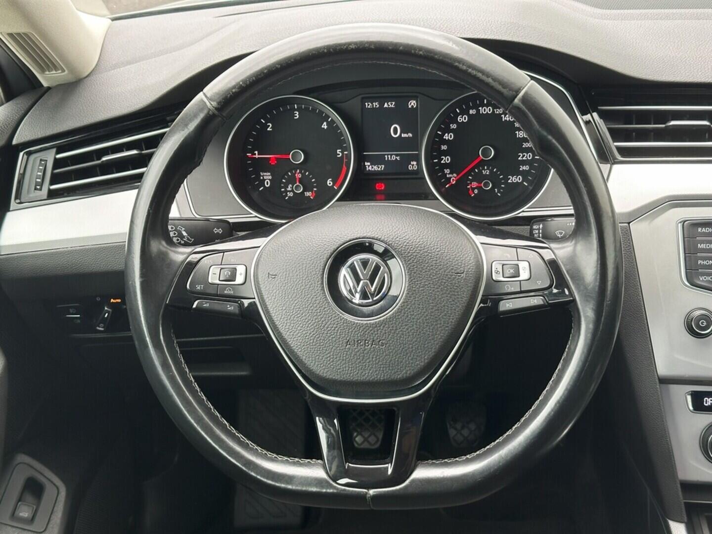O619V07305_20.webp_PASSAT VARIANT business 2.0 TDI 110 kW manuál