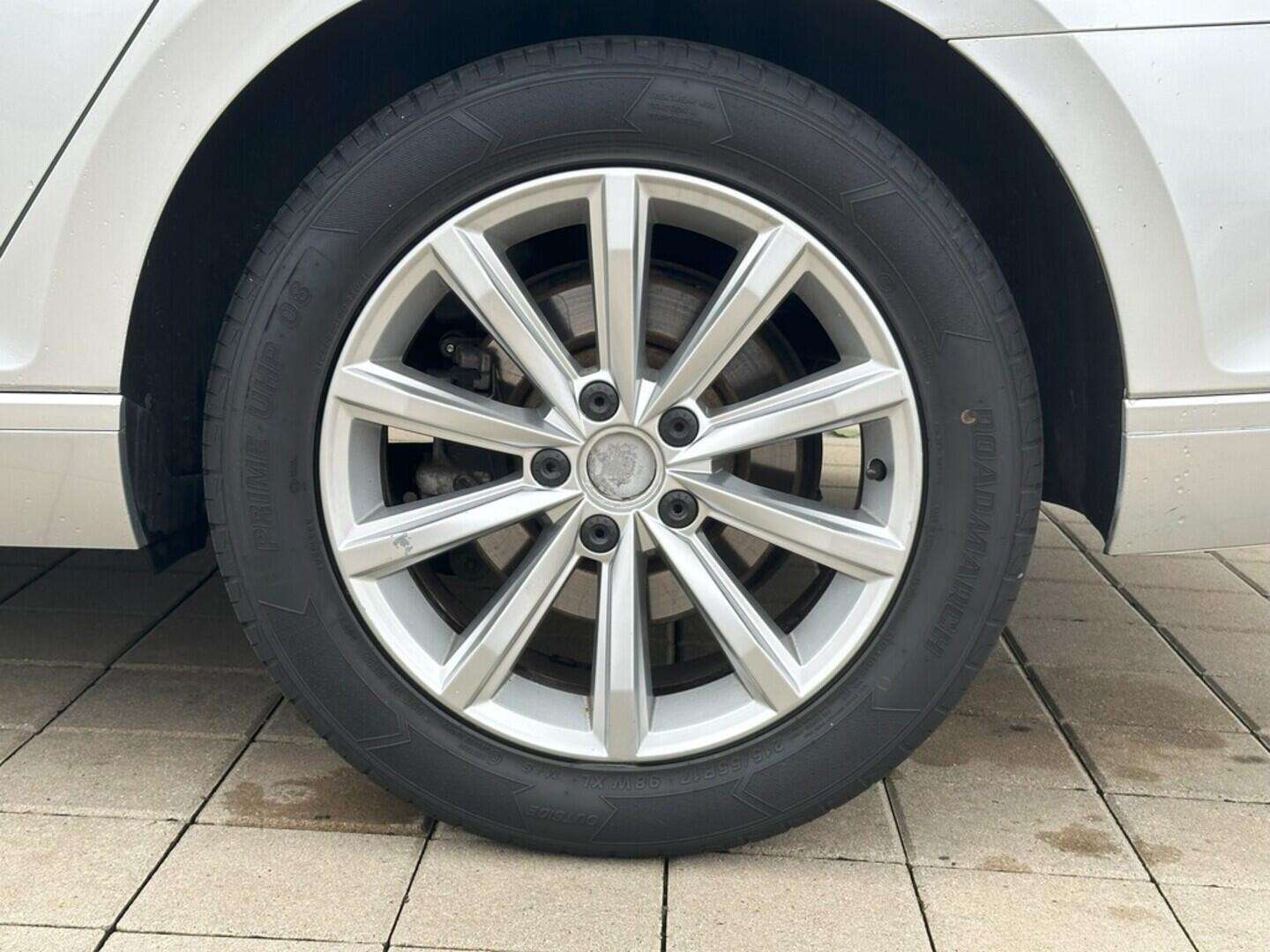 O619V07305_31.webp_PASSAT VARIANT business 2.0 TDI 110 kW manuál