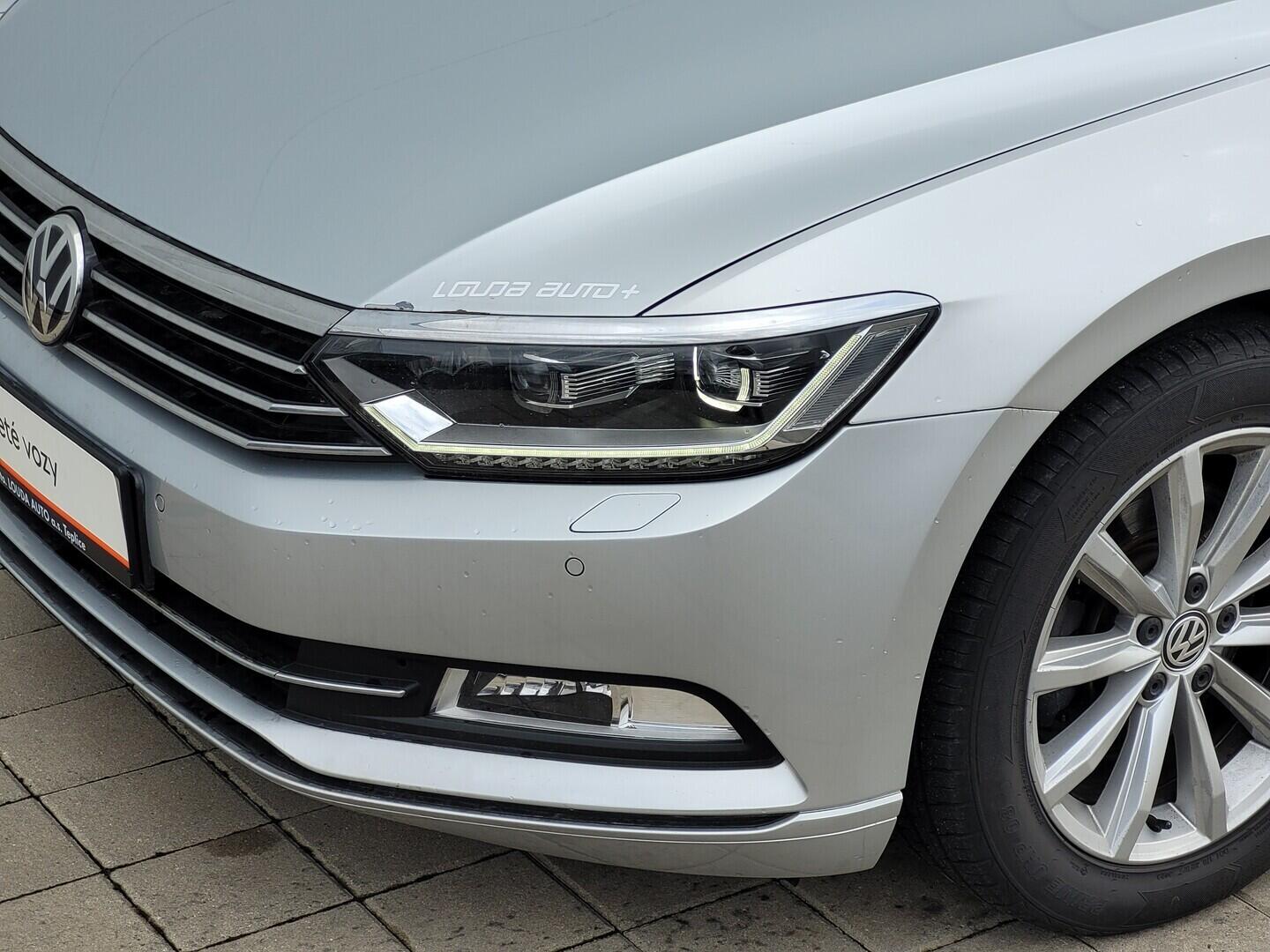 O619V07305_34.webp_PASSAT VARIANT business 2.0 TDI 110 kW manuál