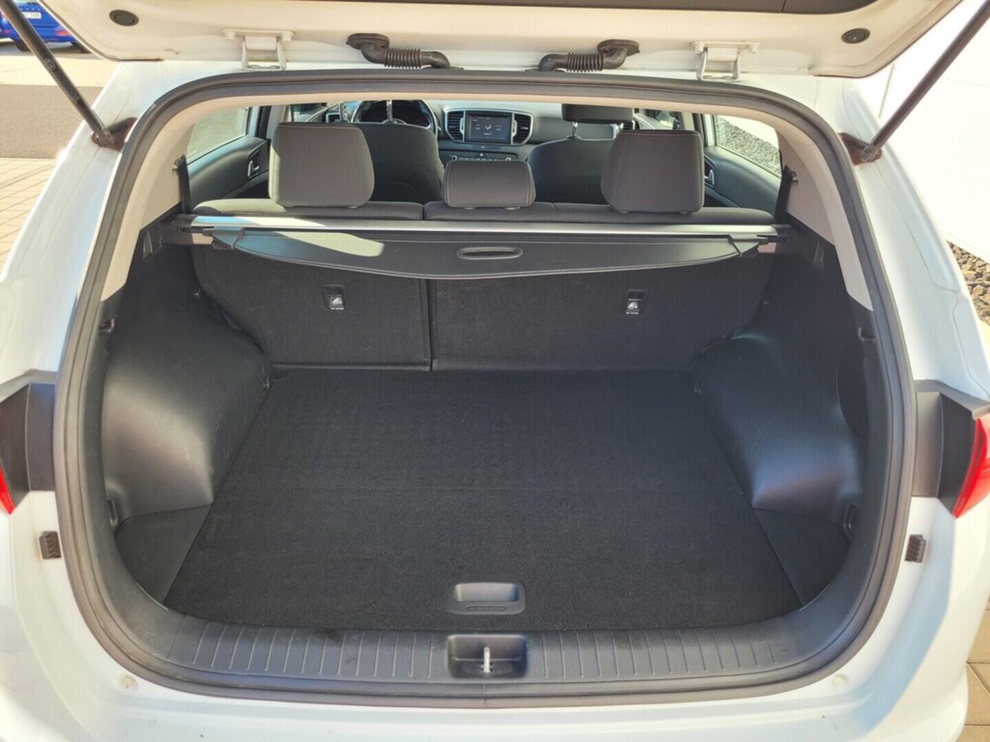 O619V07312_19.webp_SPORTAGE  1.6 GDi 97 kW manuál