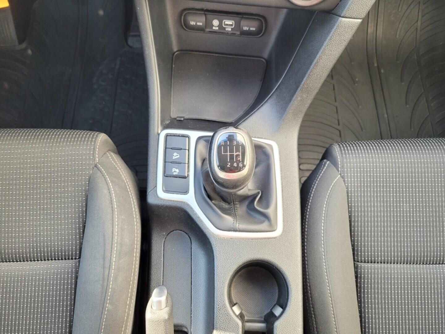 O619V07312_20.webp_SPORTAGE  1.6 GDi 97 kW manuál