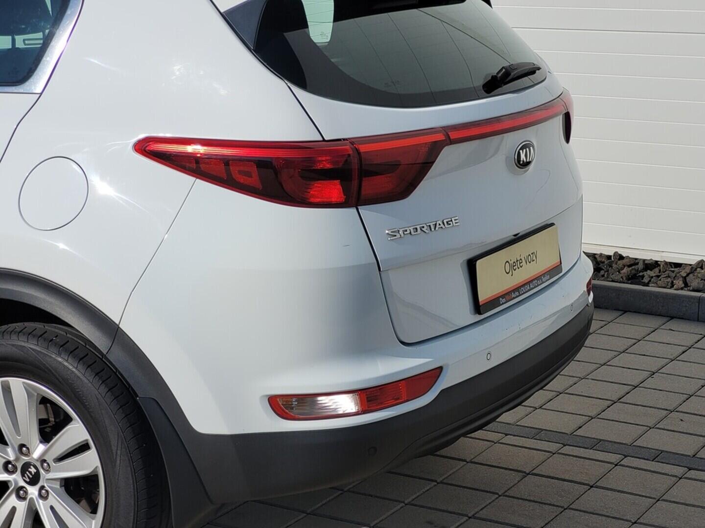 O619V07312_27.webp_SPORTAGE  1.6 GDi 97 kW manuál